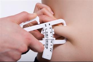 שומן או שרירים: מה מוסיף יותר משקל לגוף?