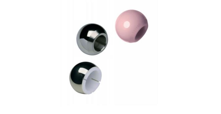 ראשים קרמיים ומתכתיים המשמשים לניתוח החלפת מפרק ירך