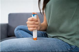 הצעת חוק: החזקת מזרקי אפינפרין במקומות ציבוריים