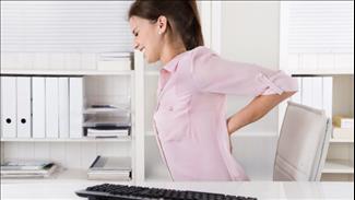 מתאפקים לשירותים? 8 טעויות שעושים בעבודה - ועולות בבריאות