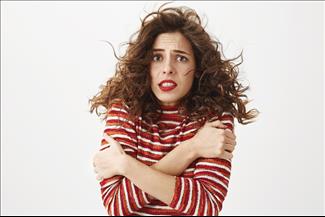 לא רק חום גבוה: 5 סיבות אפשריות לצמרמורת