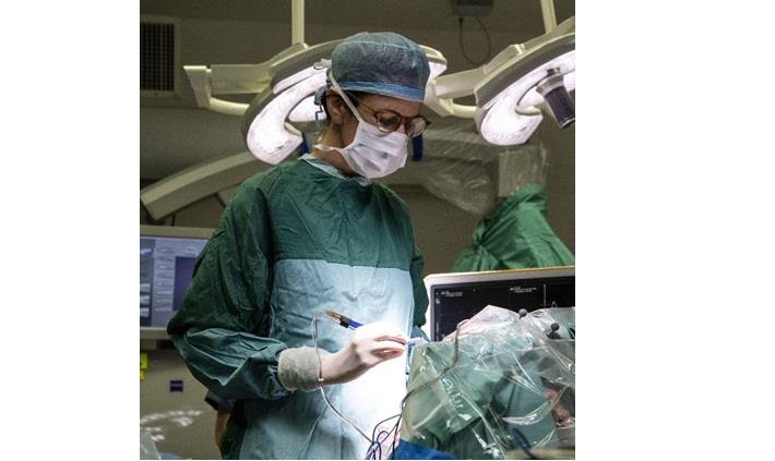 ניתוח מוח בערות