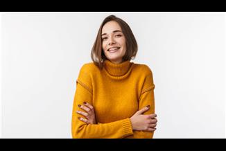 לא רק למתבגרים: מדוע יותר ויותר מבוגרים בוחרים לעשות גשר בשיניים?