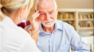 הפרעות התנהגותיות בחולי אלצהיימר: האם תמיד יש צורך בטיפול תרופתי?