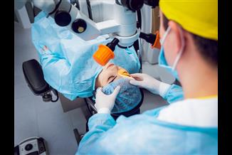 ריצוד עיניים (ניסטגמוס): האם אפשר לבצע לייזר להסרת משקפיים בחולי ניסטגמוס?