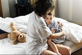 מלחמה על הבית: כיצד ניתן להסביר לילדים את המצב הבטחוני?