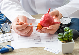 על ערמונית מוגדלת שפירה והפרעות במתן שתן